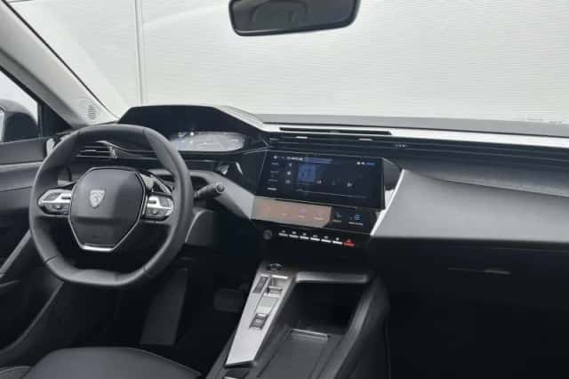 Peugeot 408 (2025) thumbnail 8