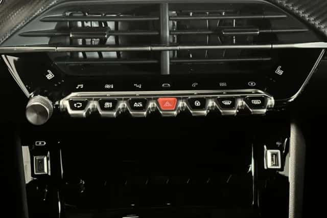 Peugeot e-2008 (2023) thumbnail 20