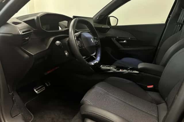 Peugeot e-2008 (2023) thumbnail 7