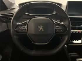 Peugeot 208 (2022) thumbnail 10
