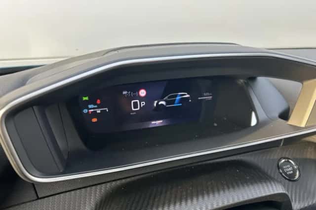 Peugeot 2008 (2025) thumbnail 12