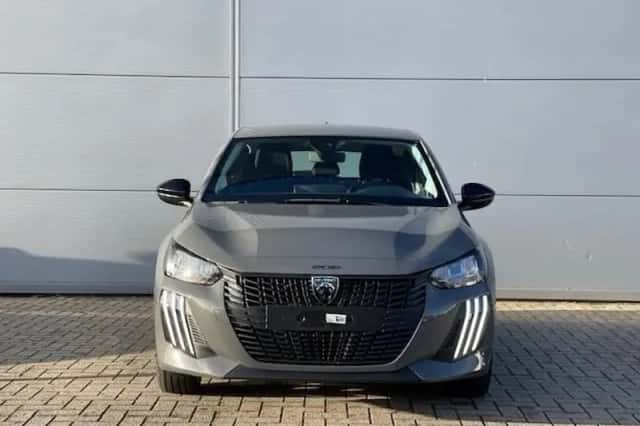 Peugeot 208 (2024) thumbnail 2