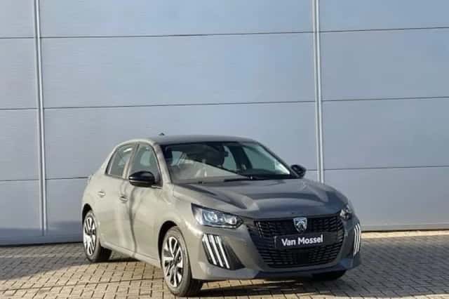 Peugeot 208 (2024) thumbnail 3