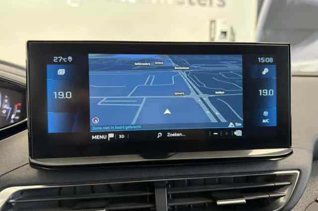Peugeot 3008 (2022) thumbnail 12