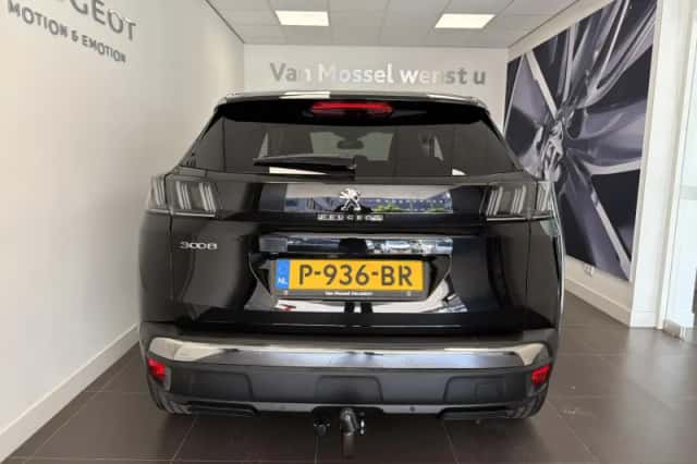 Peugeot 3008 (2022) thumbnail 5