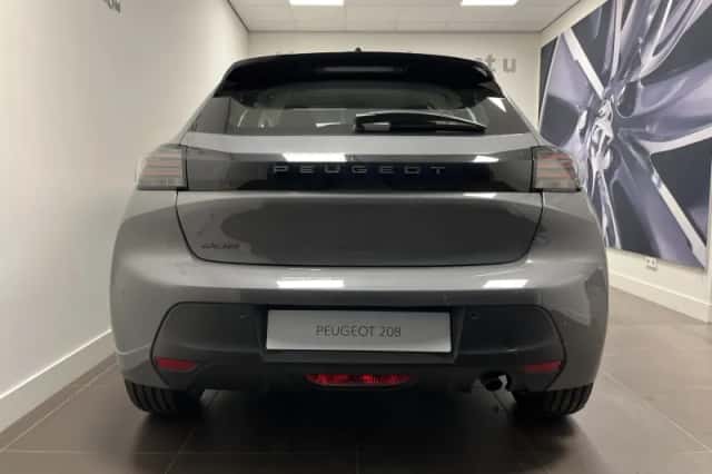 Peugeot 208 (2024) thumbnail 3