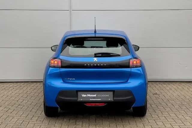 Peugeot e-208 (2023) thumbnail 7