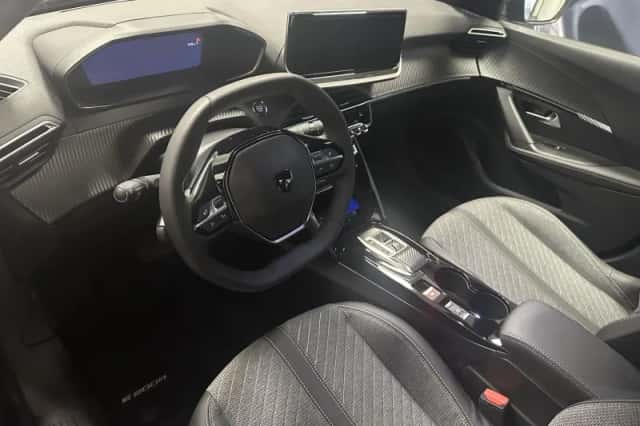 Peugeot e-2008 (2024) thumbnail 10