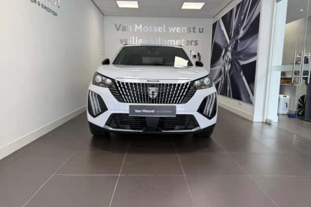Peugeot 2008 (2025) thumbnail 2