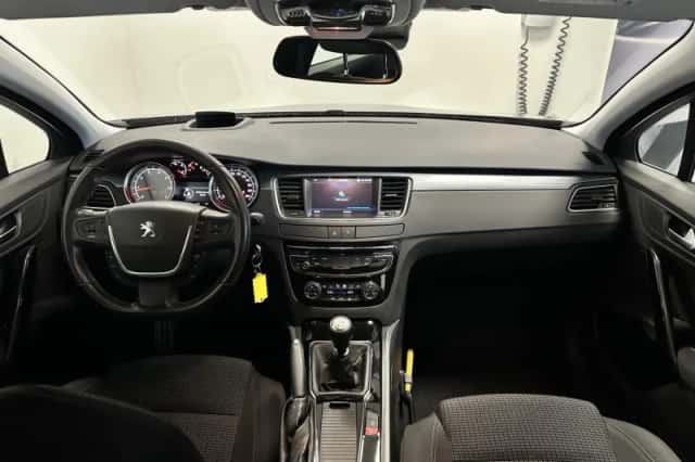 Peugeot 508 (2017) thumbnail 8