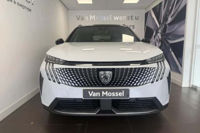 Peugeot 5008 (2025) thumbnail 2