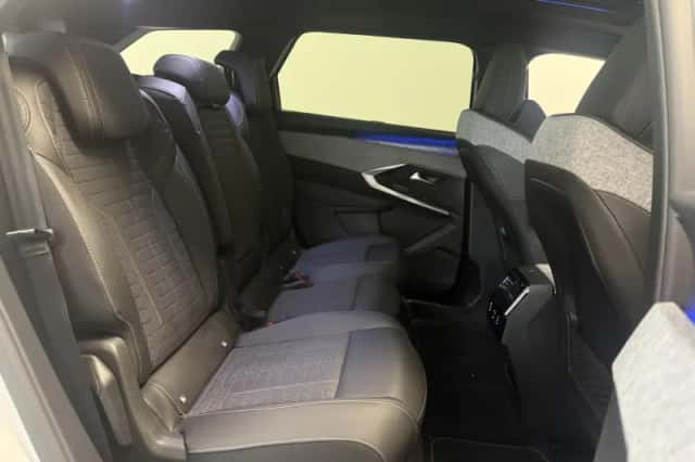 Peugeot 5008 (2025) thumbnail 7