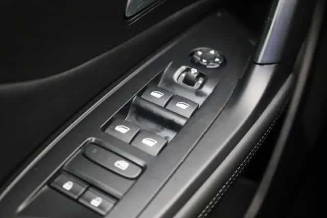 Peugeot 308 (2023) thumbnail 29
