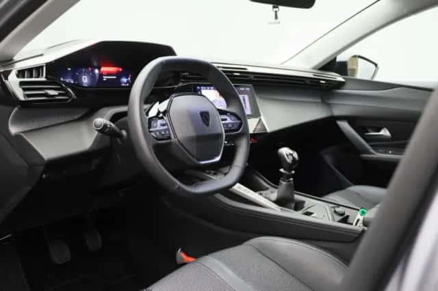 Peugeot 308 (2023) thumbnail 30