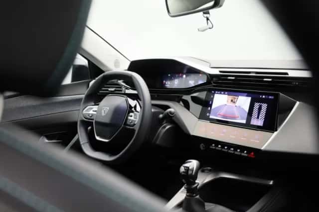 Peugeot 308 (2023) thumbnail 33