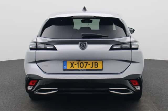 Peugeot 308 (2023) thumbnail 6
