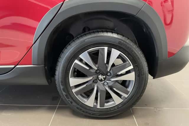 Peugeot 2008 (2019) thumbnail 3