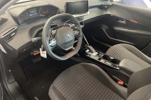 Peugeot 208 (2022) thumbnail 11