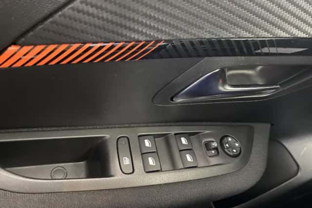 Peugeot 208 (2022) thumbnail 16