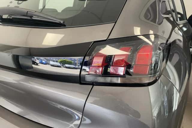 Peugeot 208 (2022) thumbnail 8
