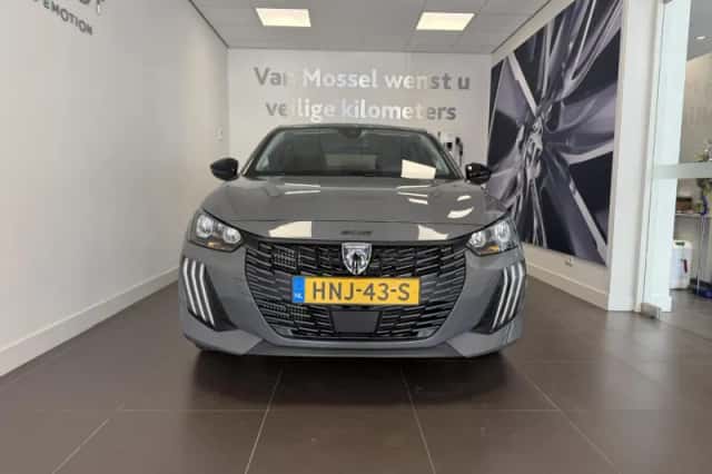 Peugeot 208 (2025) thumbnail 2