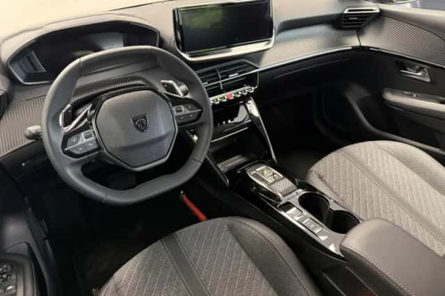 Peugeot 208 (2025) thumbnail 7