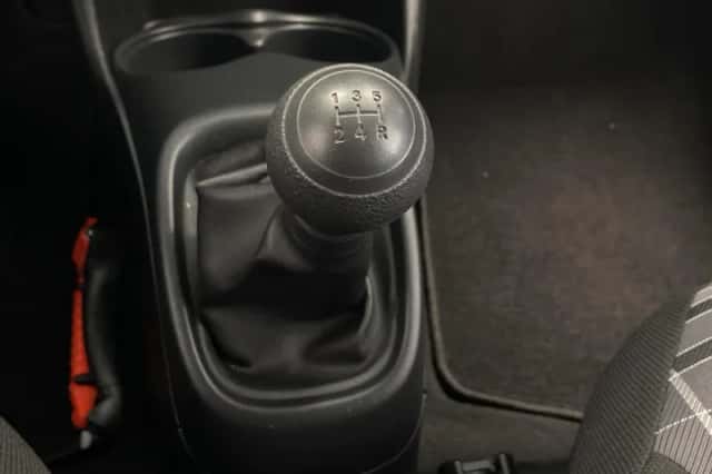 Peugeot 108 (2018) thumbnail 9