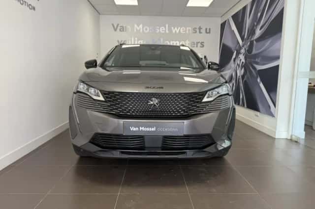 Peugeot 3008 (2023) thumbnail 2