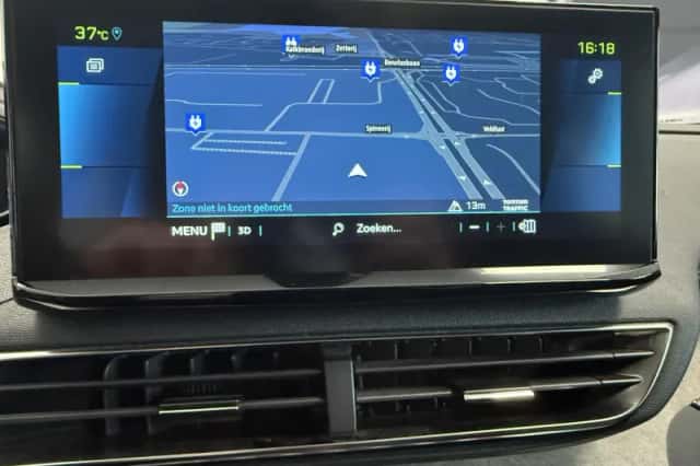 Peugeot 3008 (2023) thumbnail 11