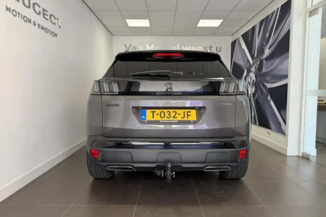 Peugeot 3008 (2023) thumbnail 4