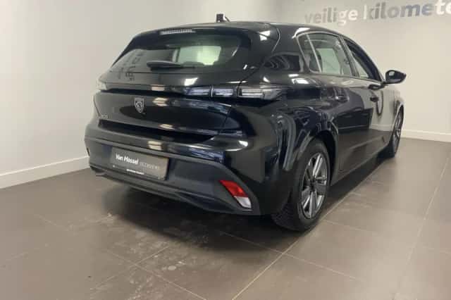 Peugeot 308 (2023) thumbnail 4