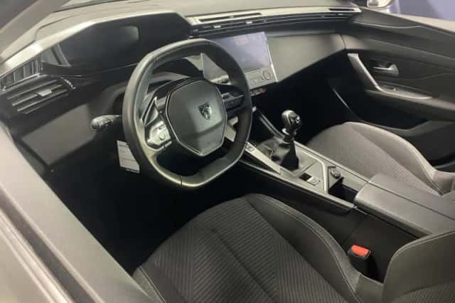 Peugeot 308 (2023) thumbnail 6