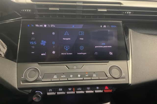 Peugeot 308 (2023) thumbnail 10