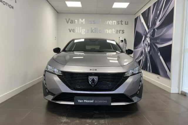 Peugeot 308 (2024) thumbnail 2