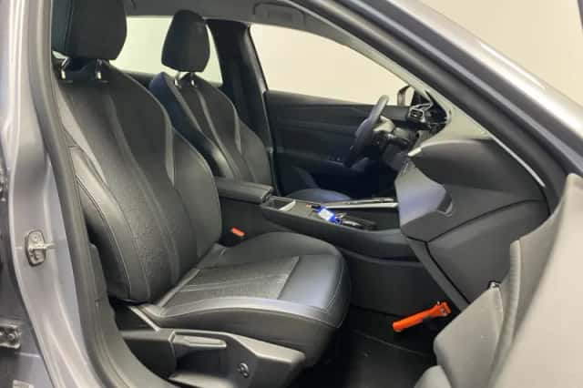 Peugeot 308 (2024) thumbnail 11