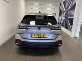 Peugeot 308 (2024) thumbnail 4