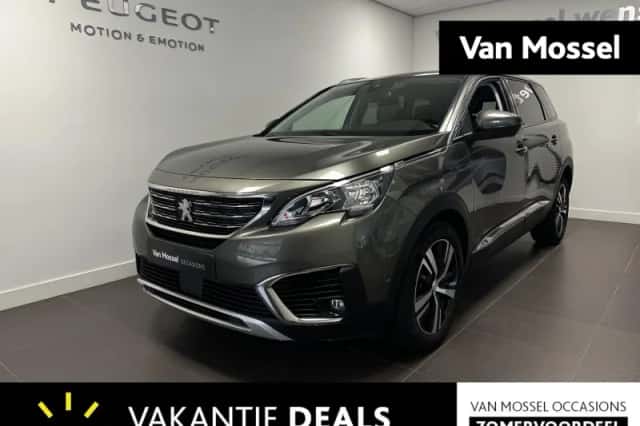 Peugeot 5008 (2018) thumbnail 1