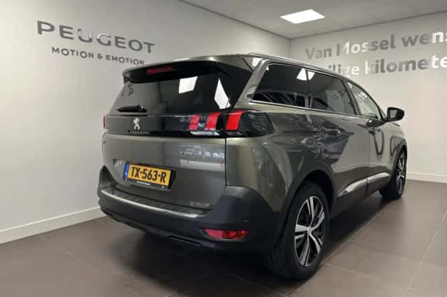 Peugeot 5008 (2018) thumbnail 5