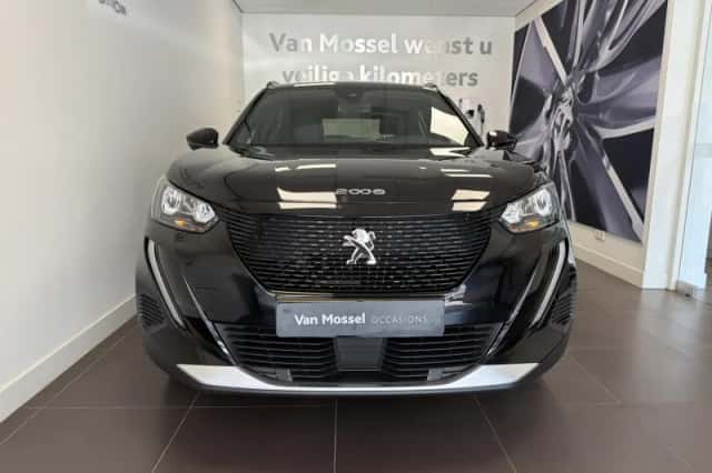 Peugeot e-2008 (2023) thumbnail 3