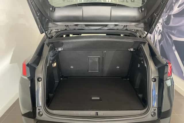 Peugeot 3008 (2023) thumbnail 7