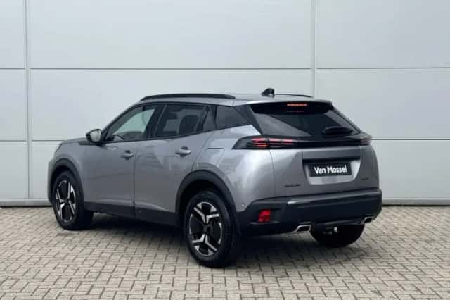 Peugeot 2008 (2025) thumbnail 3
