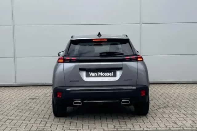 Peugeot 2008 (2025) thumbnail 4