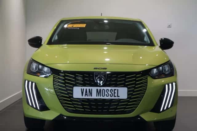 Peugeot e-208 (2024) thumbnail 2