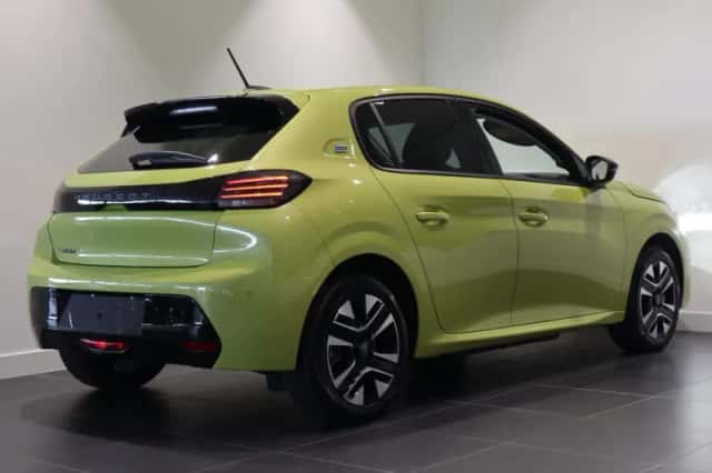 Peugeot e-208 (2024) thumbnail 4