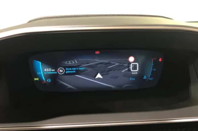 Peugeot 208 (2023) thumbnail 5
