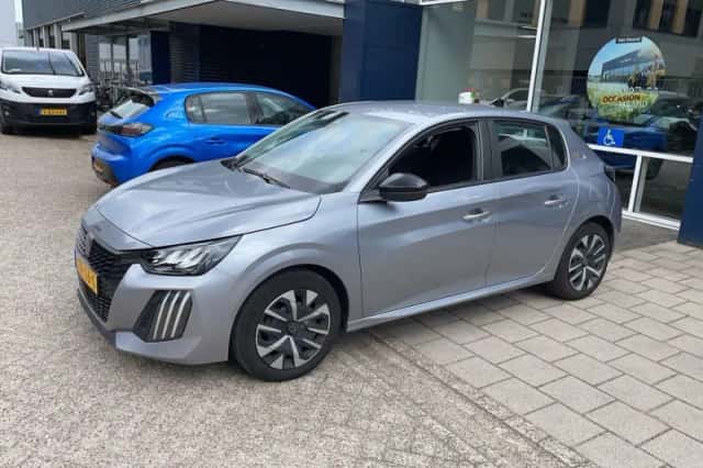 Peugeot 208 (2025) thumbnail 2