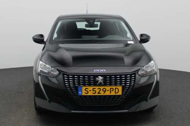 Peugeot 208 (2023) thumbnail 3