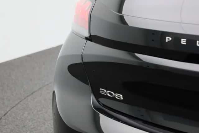 Peugeot 208 (2023) thumbnail 32