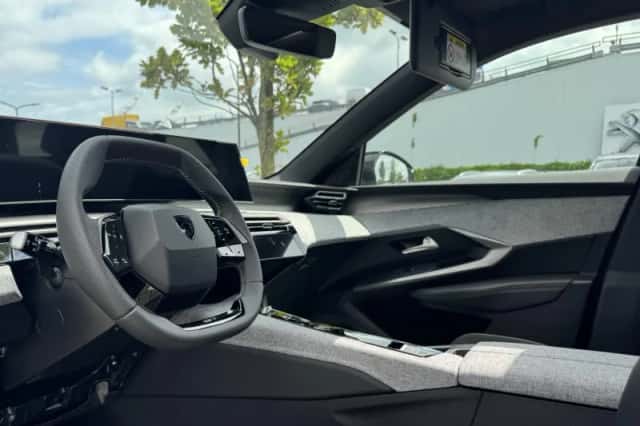 Peugeot E-5008 (2025) thumbnail 13