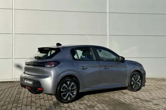 Peugeot 208 (2025) thumbnail 8
